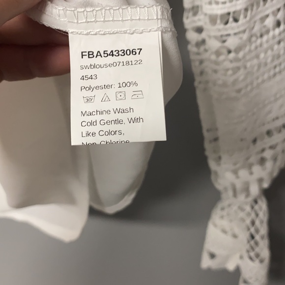 White long sleeve blouse with lace arms - Picture 5 of 5